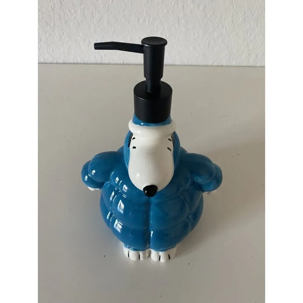 Peanuts Snoopy Soap Lotion Dispenser Blue Quilted Puffer‎ Puffy Jacket NEW